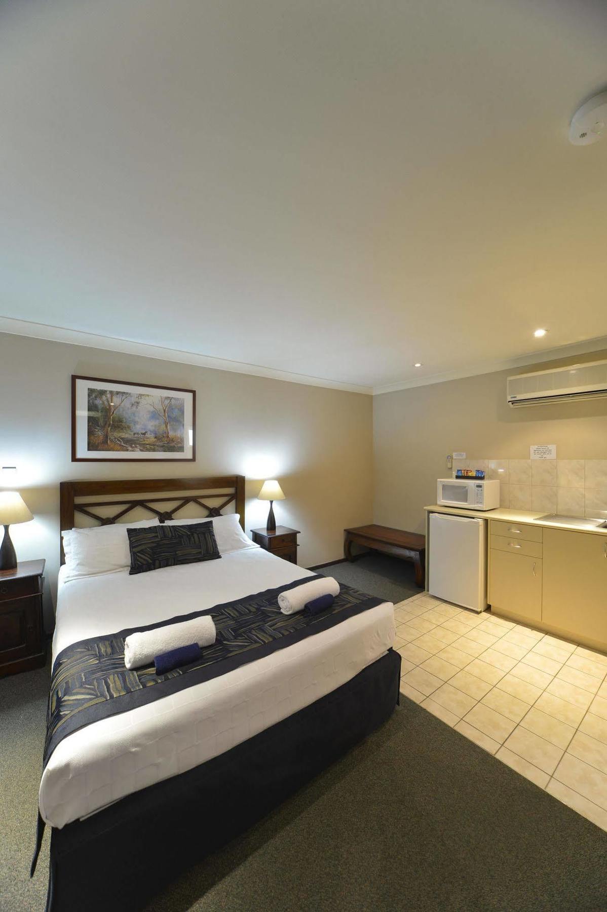 Wattle Grove Motel Perth Exterior foto